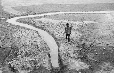 普及艺术教育 建设文化名城